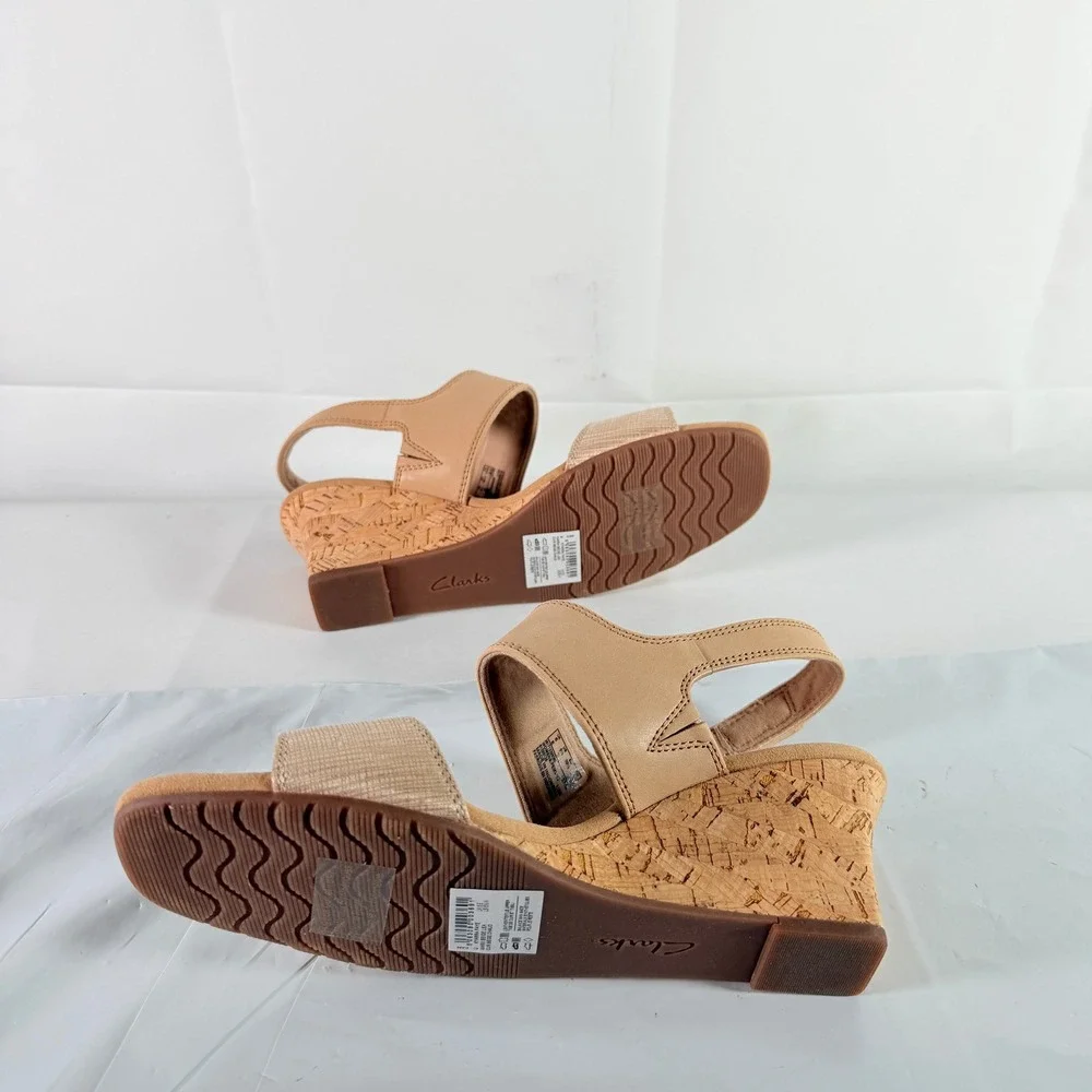 Clarks Kyarra Faye Warm Beige Leather Wedge Sandals Womens 8.5 W